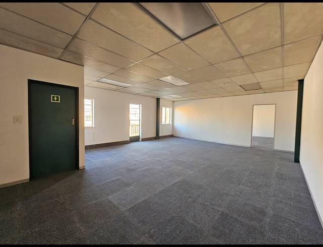 448M² WAREHOUSE TO LET IN LINBRO PARK